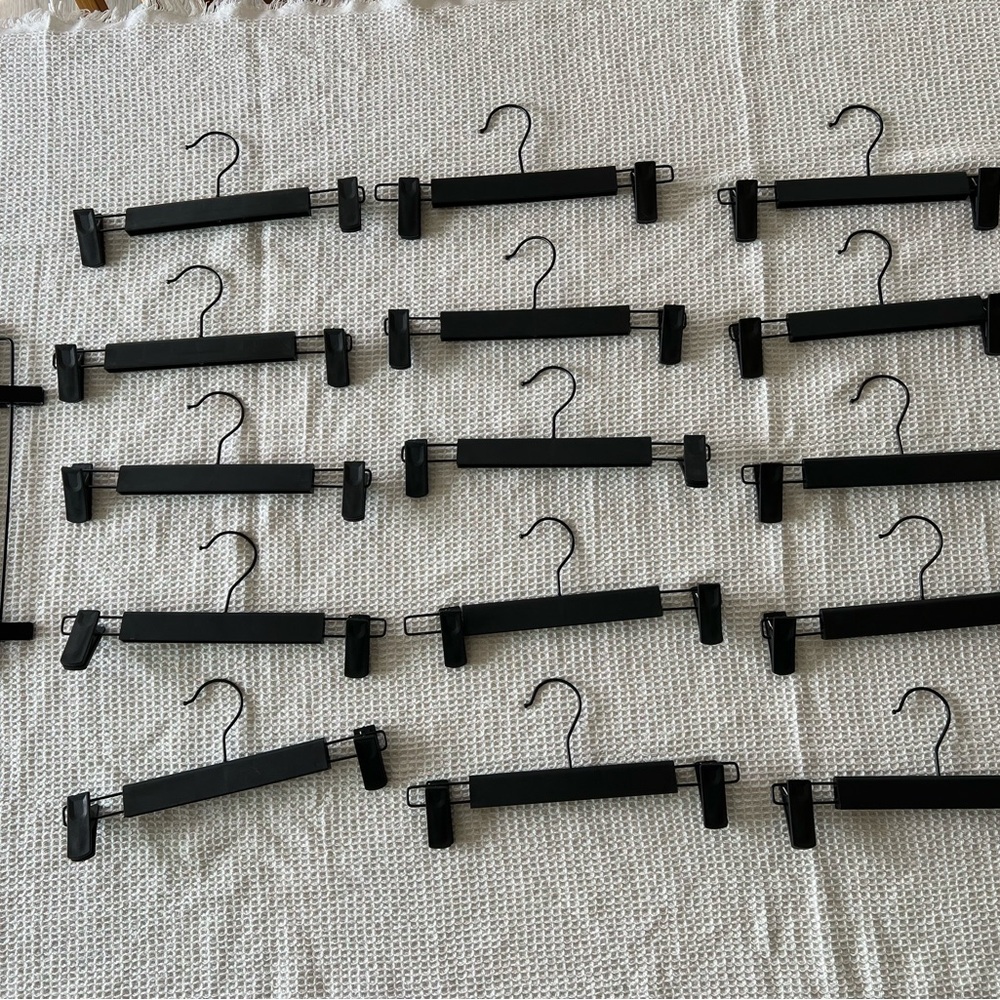 Black Plastic & Metal Pants Hangers for Skirts Trousers Swivel Hook - Set of 22